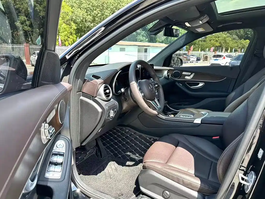 Mercedes-Benz GLC 2021