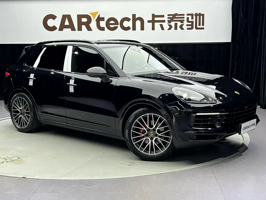Porsche Cayenne 2020 — фото 2