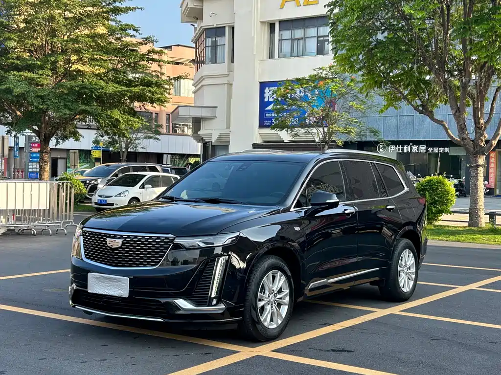 Cadillac XT6 2020 — фото 1