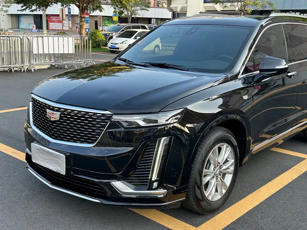 Cadillac XT6 2020 — фото 26