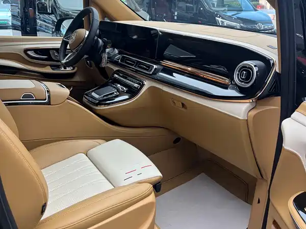 Mercedes-Benz V-Class 2024