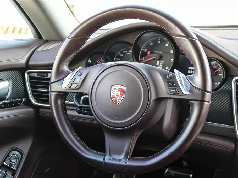 Porsche Panamera 2014 — фото 15