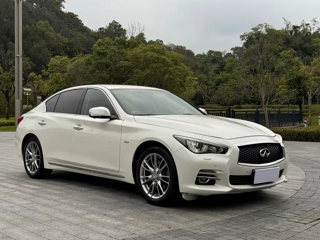 Infiniti Q50L 2018 — фото 3