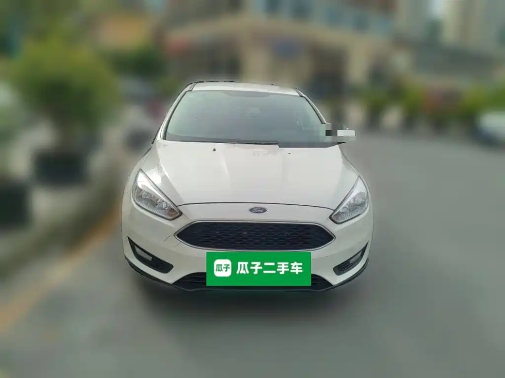 Ford Focus 2016 — фото 24