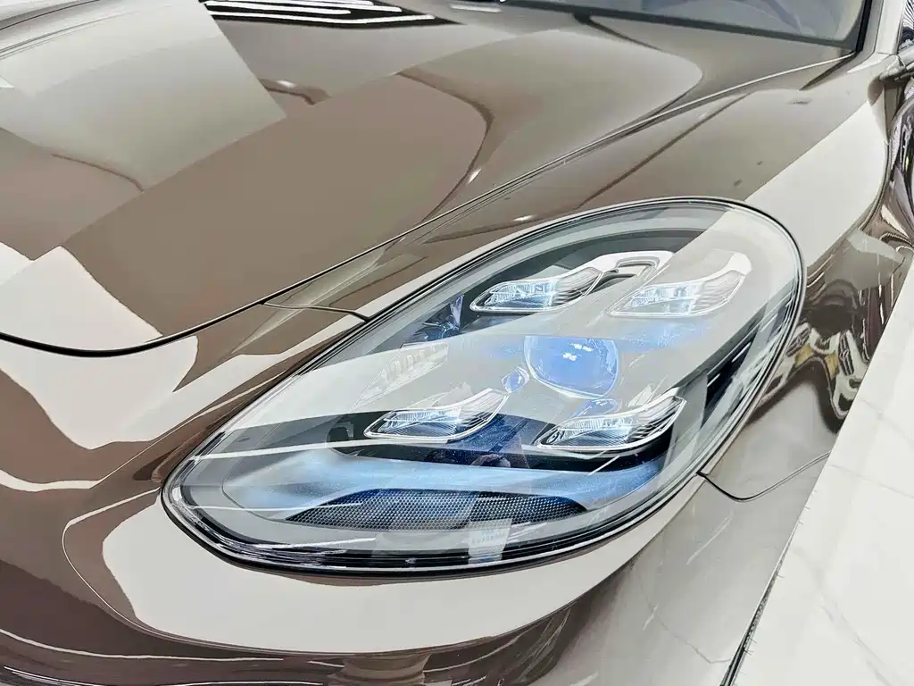 Porsche Panamera 2022 — фото 21