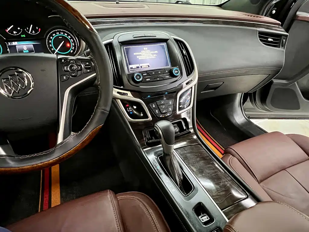 Buick LaCrosse 2016 — фото 12