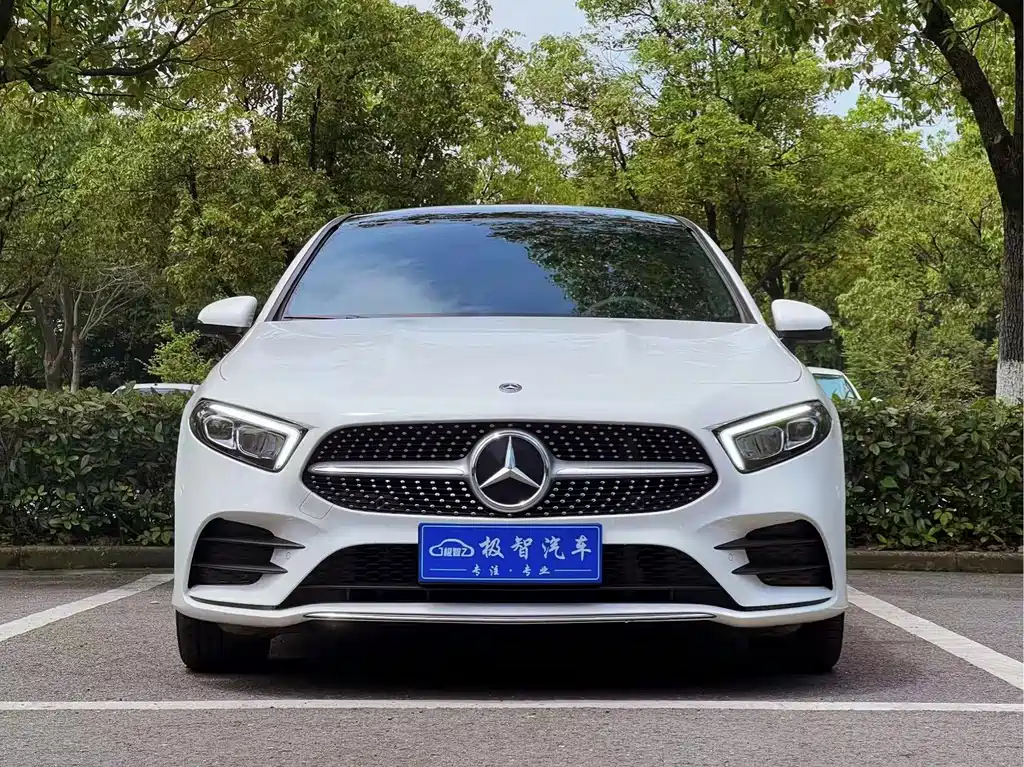 Mercedes-Benz A-Class 2023 — фото 2