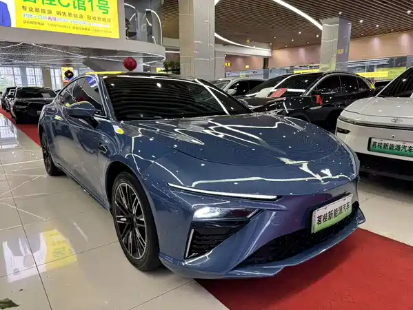 Neta S 2023
