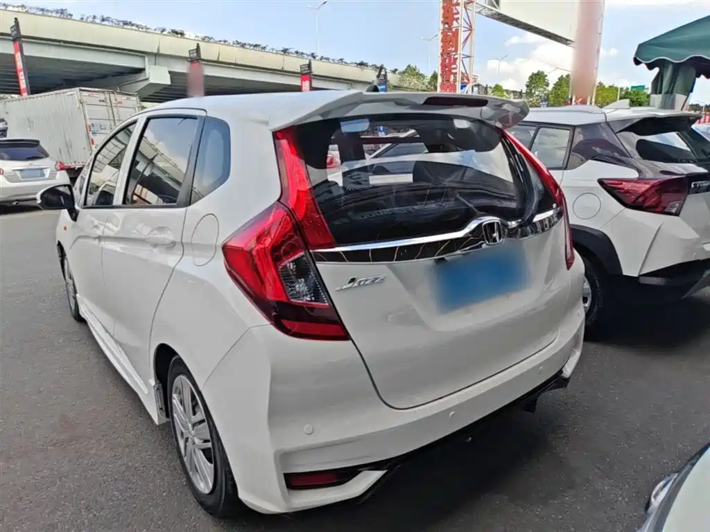 Honda Fit 2017 — фото 5