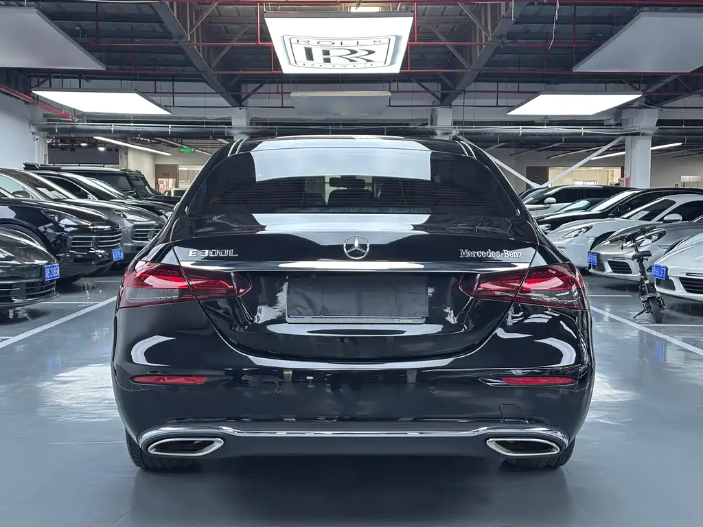 Mercedes-Benz E-Class 2021 — фото 20