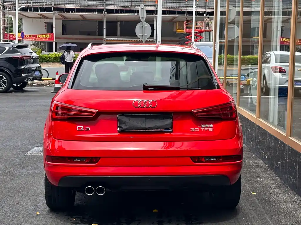 Audi Q3 2016 — фото 8
