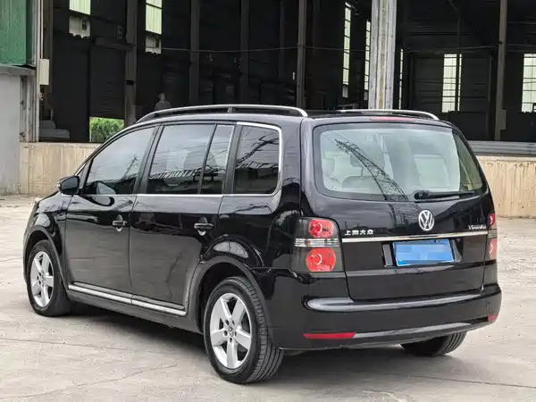 Volkswagen Touran 2015