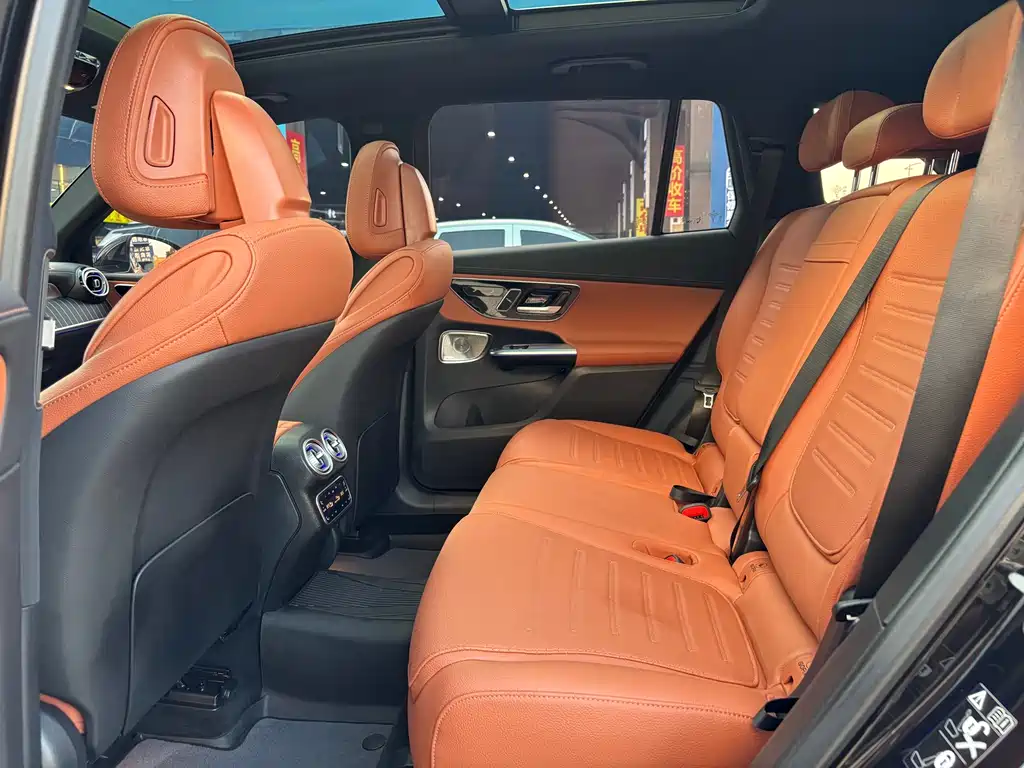 Mercedes-Benz GLC 2023 — фото 14