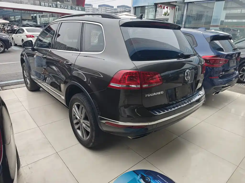 Volkswagen Touareg 2018 — фото 3