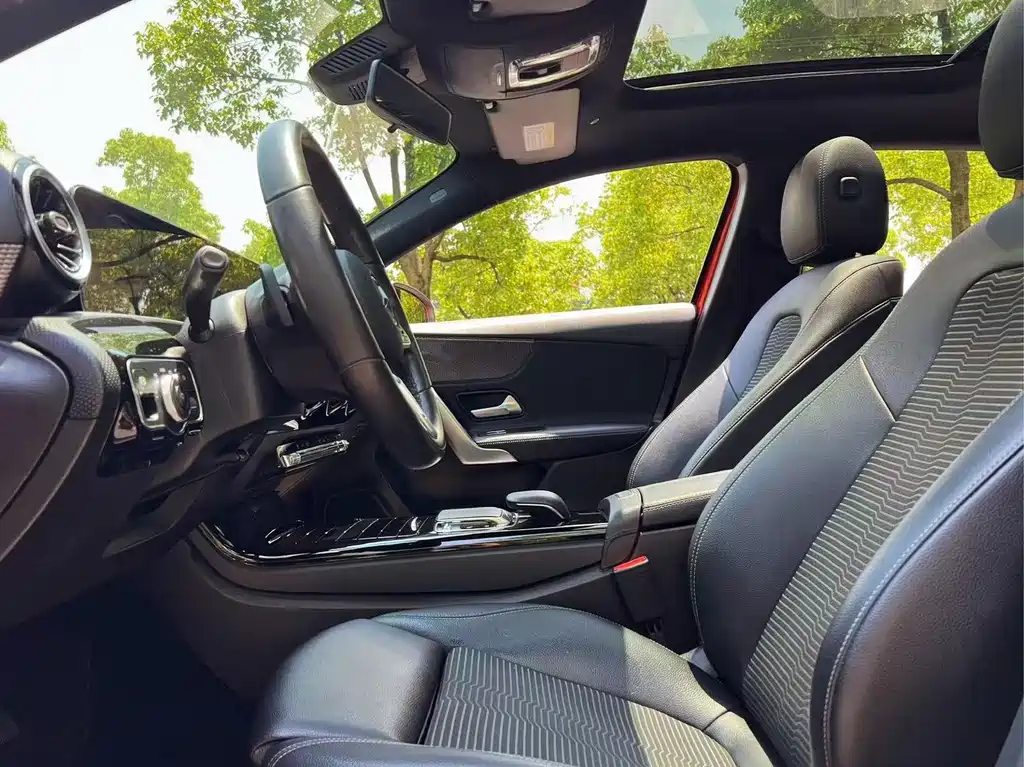 Mercedes-Benz A-Class 2020 — фото 11