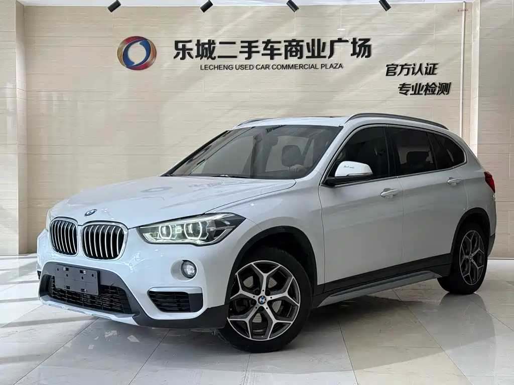 BMW X1 2019 — фото 1