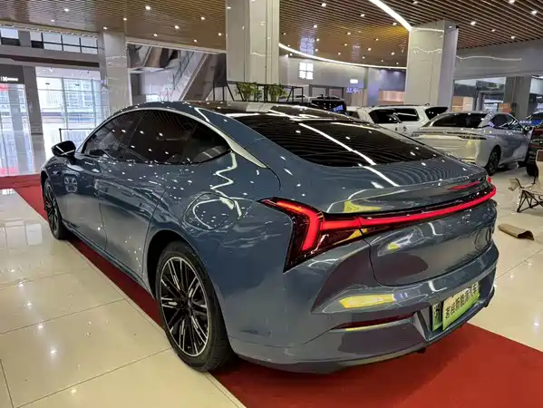 Neta S 2023
