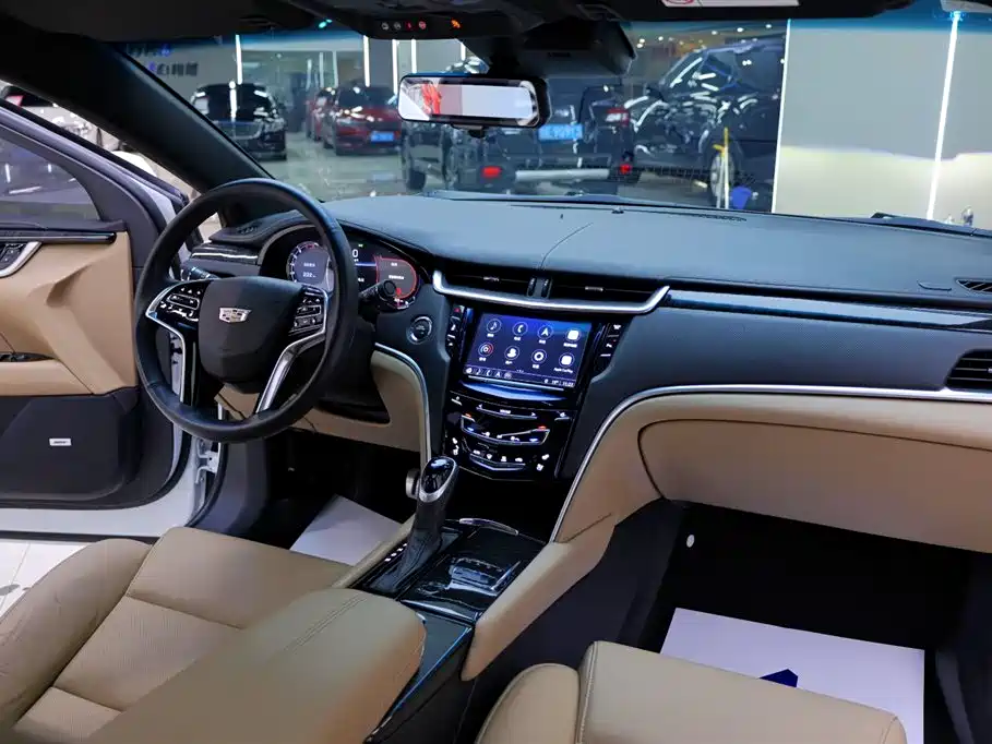 Cadillac XTS 2018 — фото 19