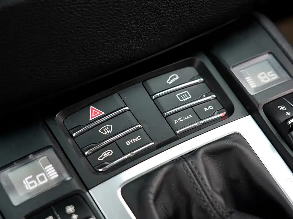 Porsche Macan 2017 — фото 17