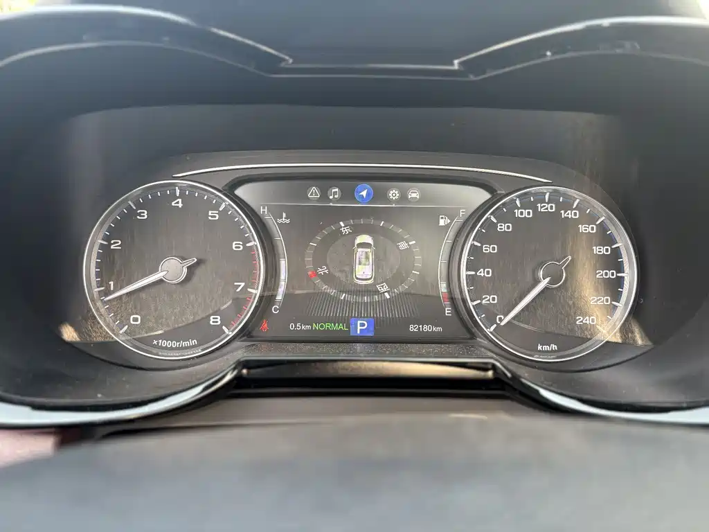GAC Motor Trumpchi GS8 2018 — фото 8