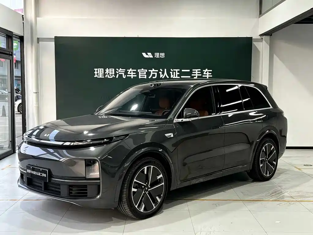 Li Auto Li L8 2025