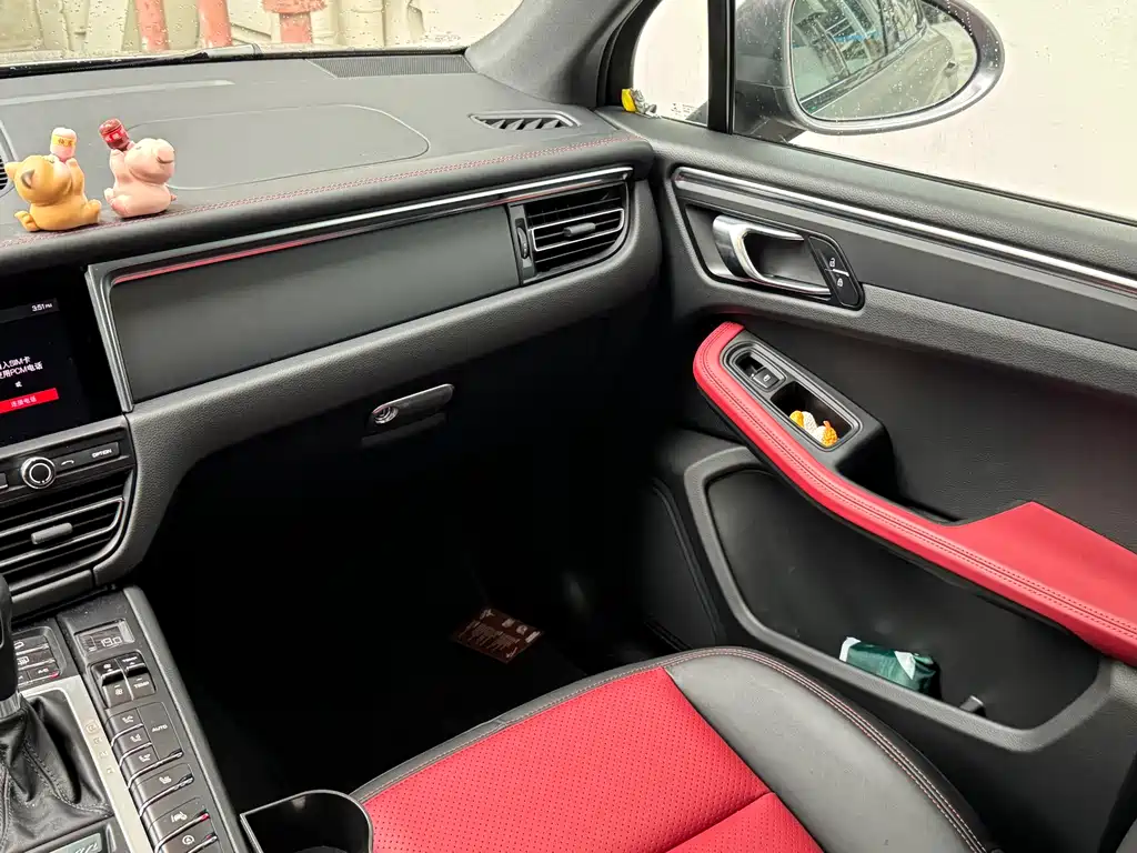 Porsche Macan 2020 — фото 10
