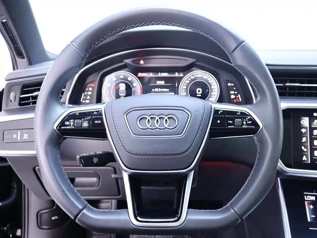 Audi A6L 2024 — фото 16