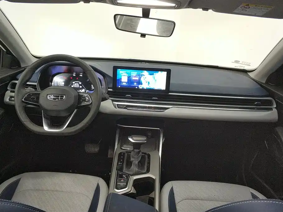 Geely Emgrand 2022 — фото 12