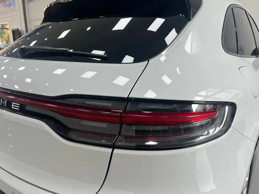 Porsche Macan 2019 — фото 9