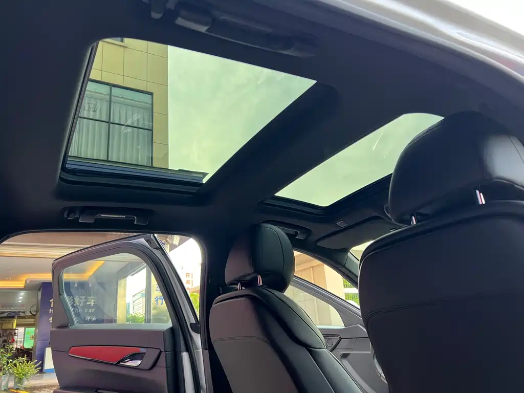 Cadillac CT6 2017 — фото 28