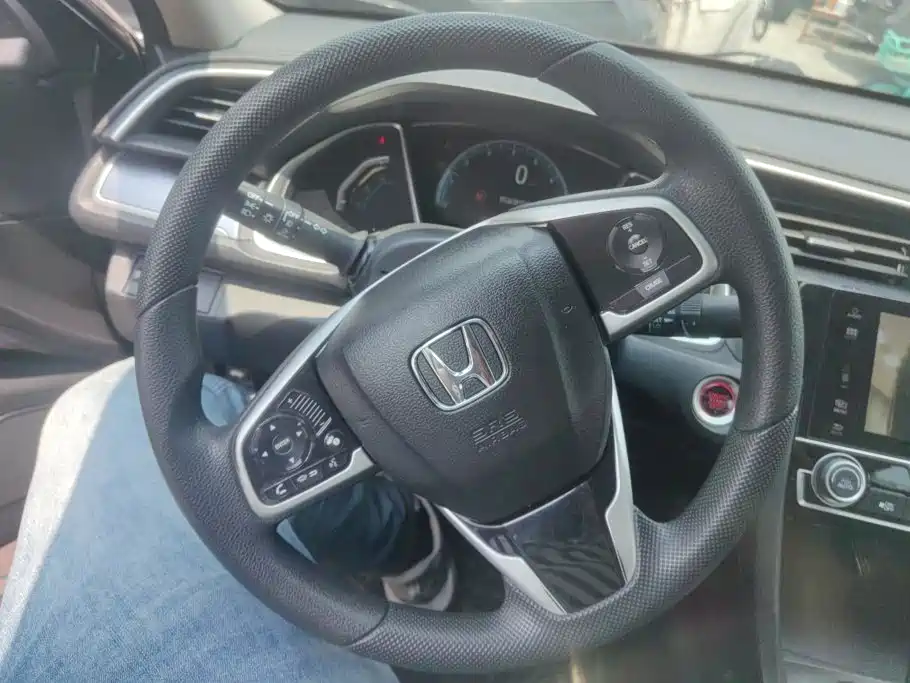 Honda Civic 2018 — фото 15