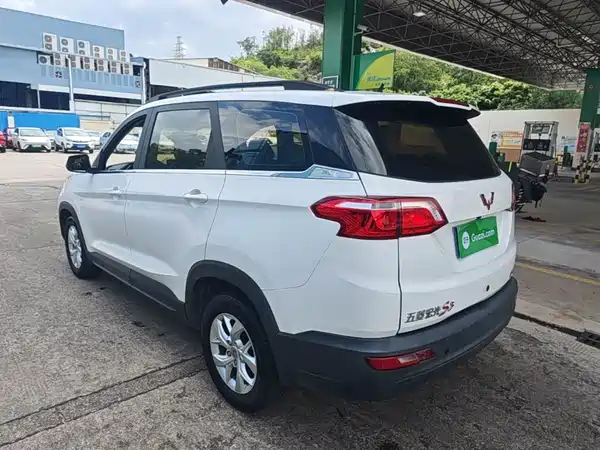 Wuling Hongguang S3 2019