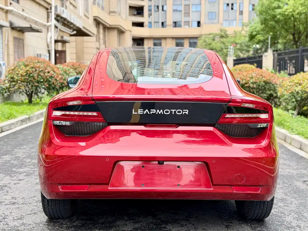 Leapmotor S01 2020 — фото 9
