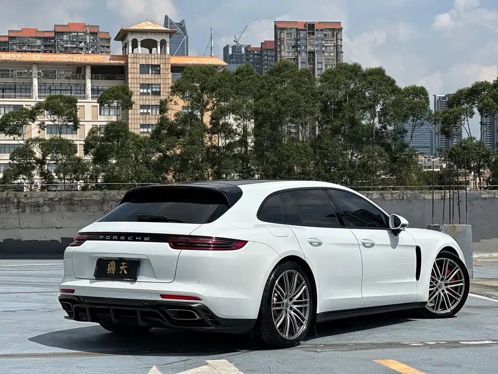 Porsche Panamera 2019 — фото 9