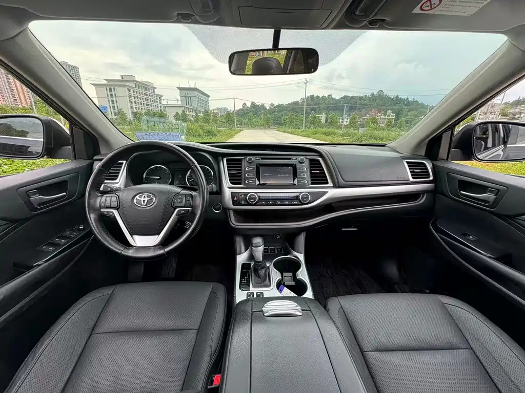 Toyota Highlander 2015 — фото 8