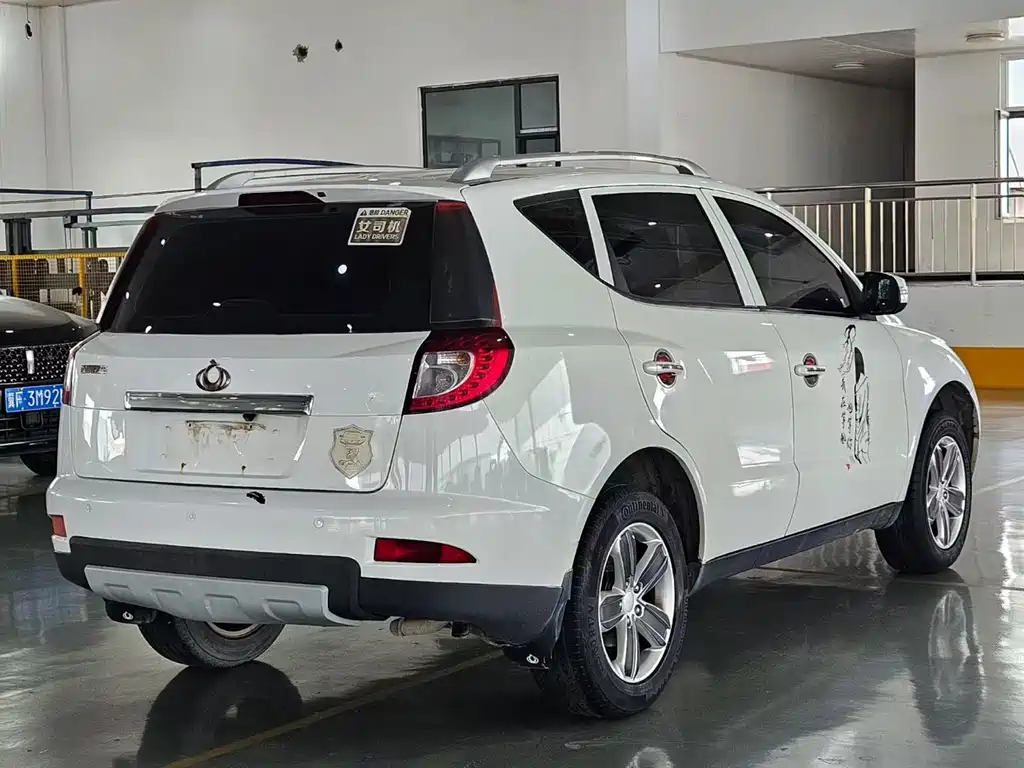 Geely GX7 2015 — фото 4