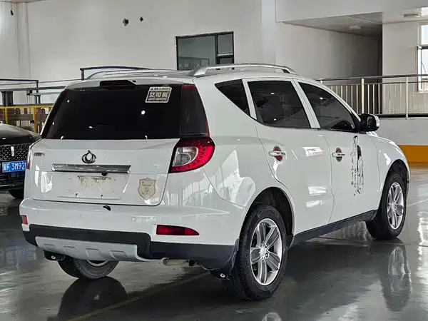 Geely GX7 2015