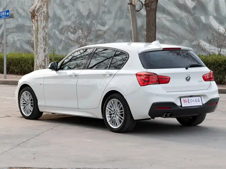 BMW 1 Series 2018 — фото 3