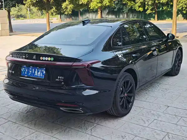 Hongqi H5 2025