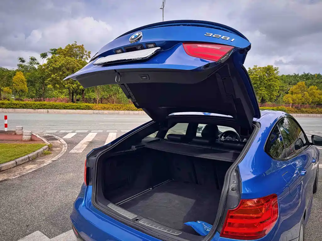 BMW 3 Series GT 2016 — фото 15