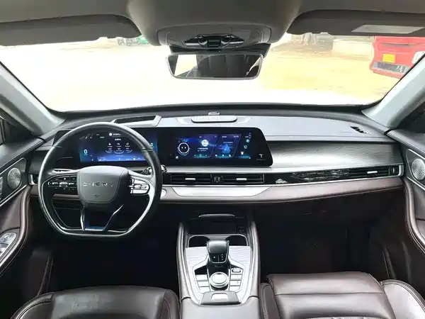Chery Tiggo 8 PRO New Energy 2023