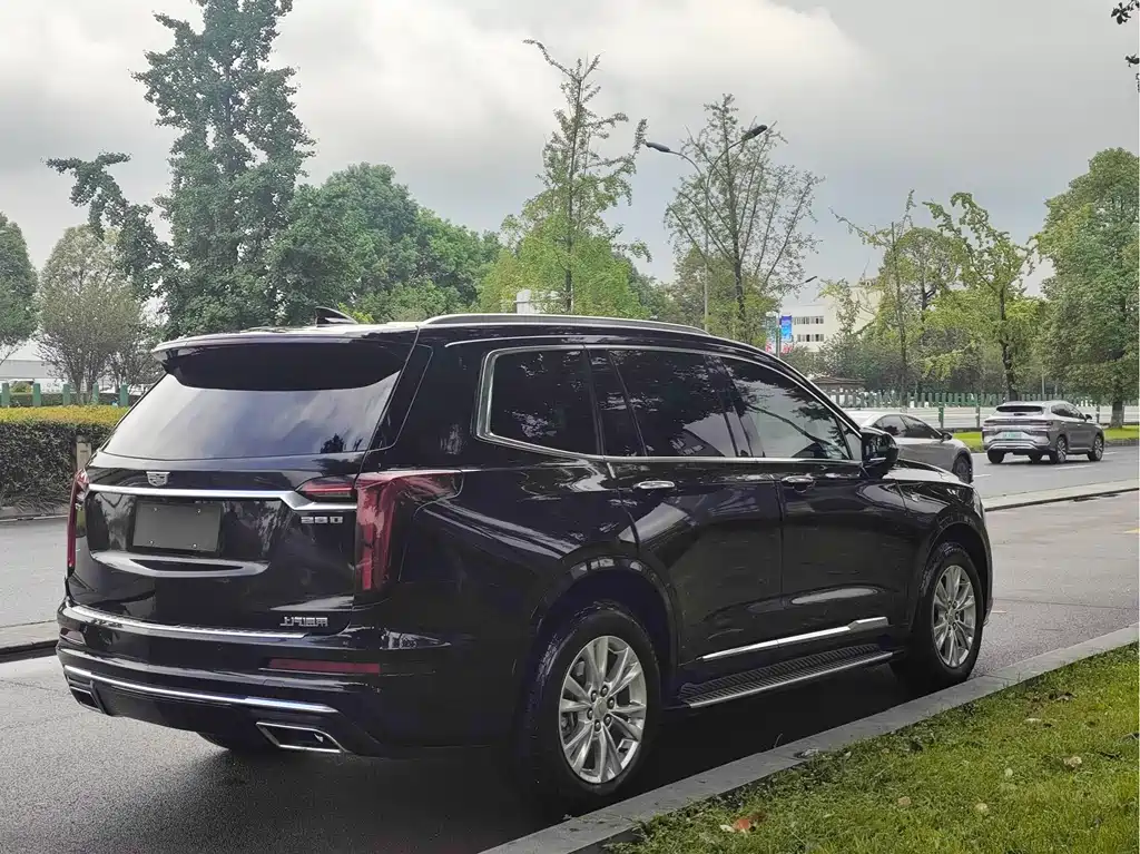 Cadillac XT6 2020 — фото 10