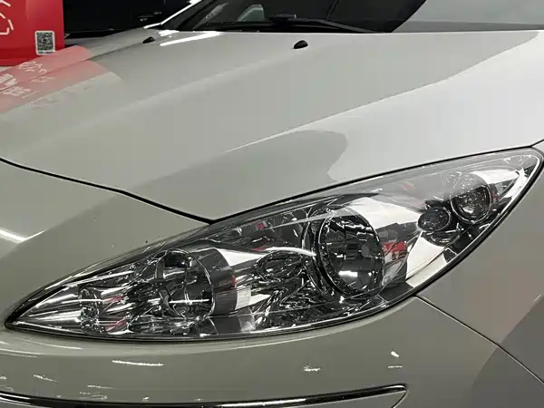 Peugeot 408 2013