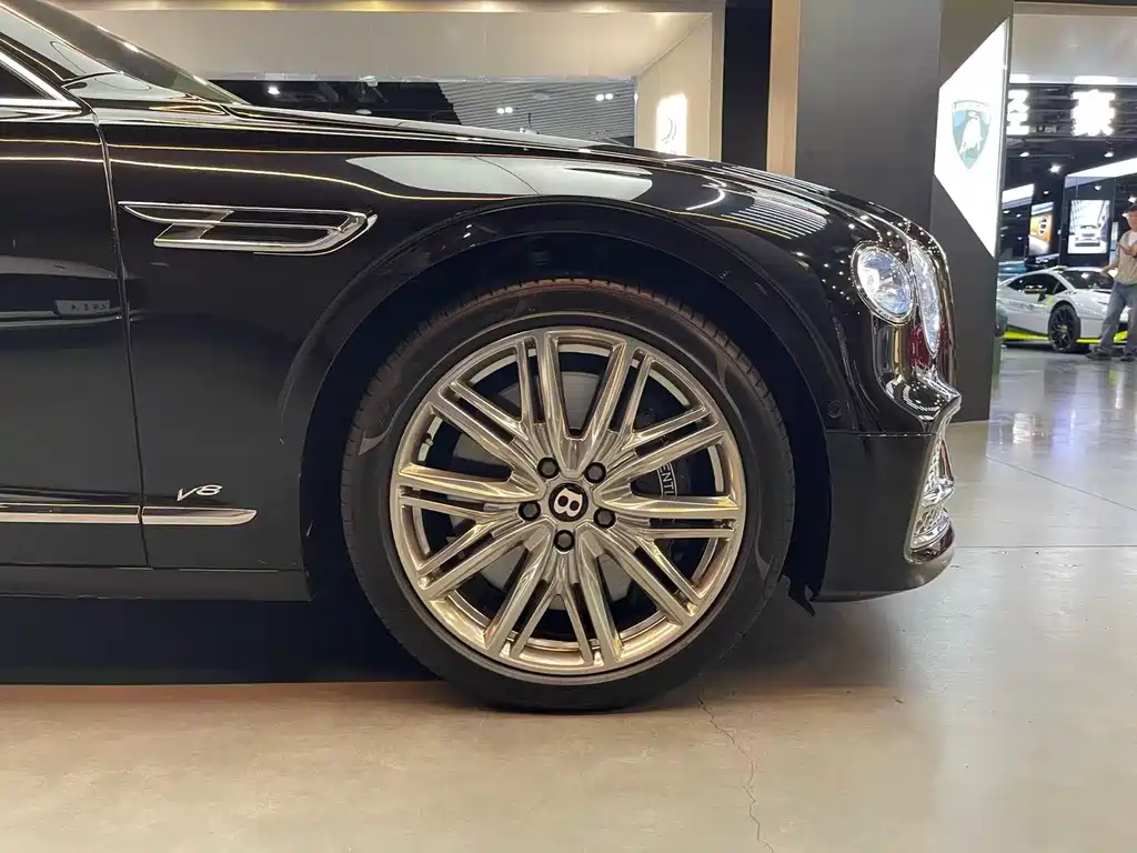 Bentley Flying Spur 2022 — фото 16