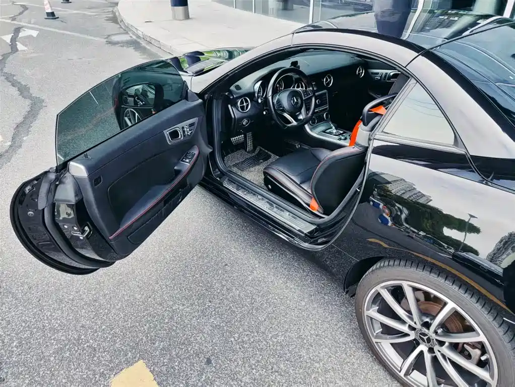 Mercedes-Benz SLC 2019 — фото 12