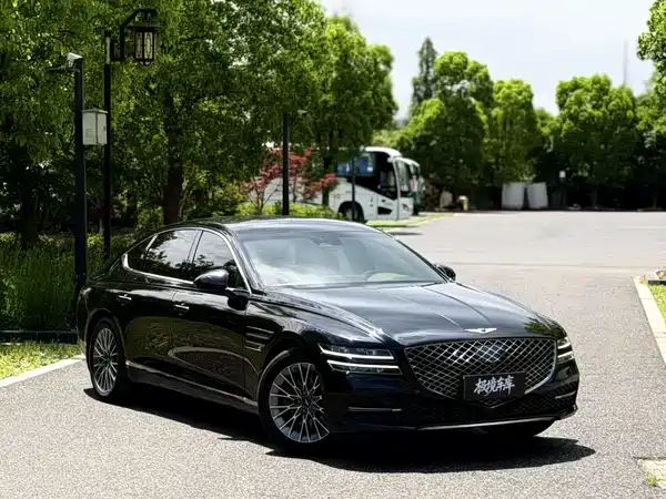 Genesis G80 2023