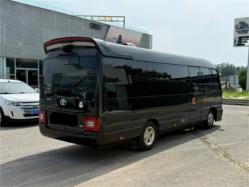 Toyota Coaster 2023 — фото 7