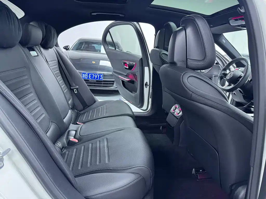 Mercedes-Benz C-Class 2021 — фото 13
