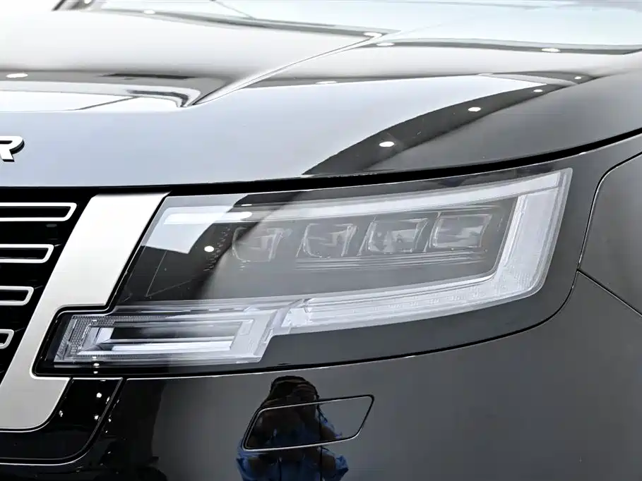 Land Rover Range Rover 2024 — фото 9