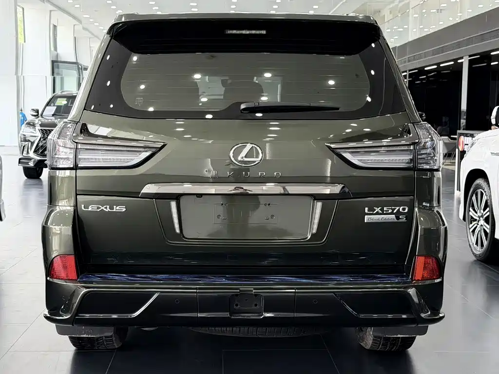 Lexus LX 2023 — фото 20